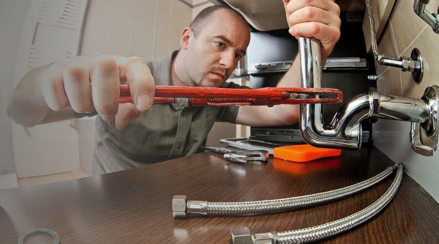 Expert burst pipe repair services in Hart, MI