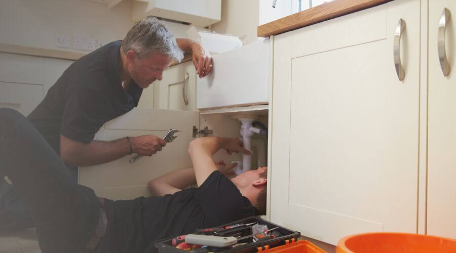 Ceiling Pipe Leak Fix in Hart, MI